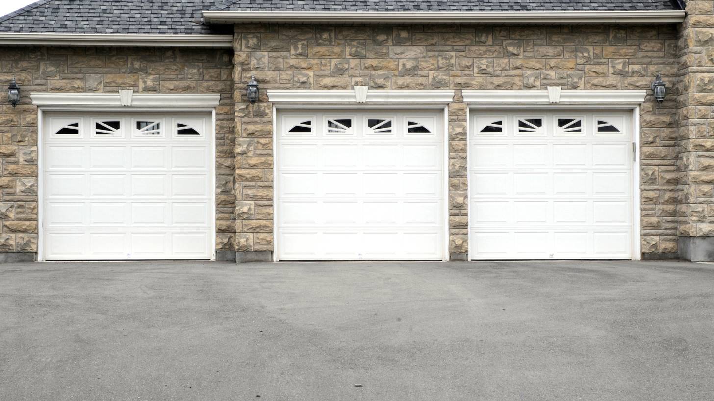 Tips on Repairing Garage Doors